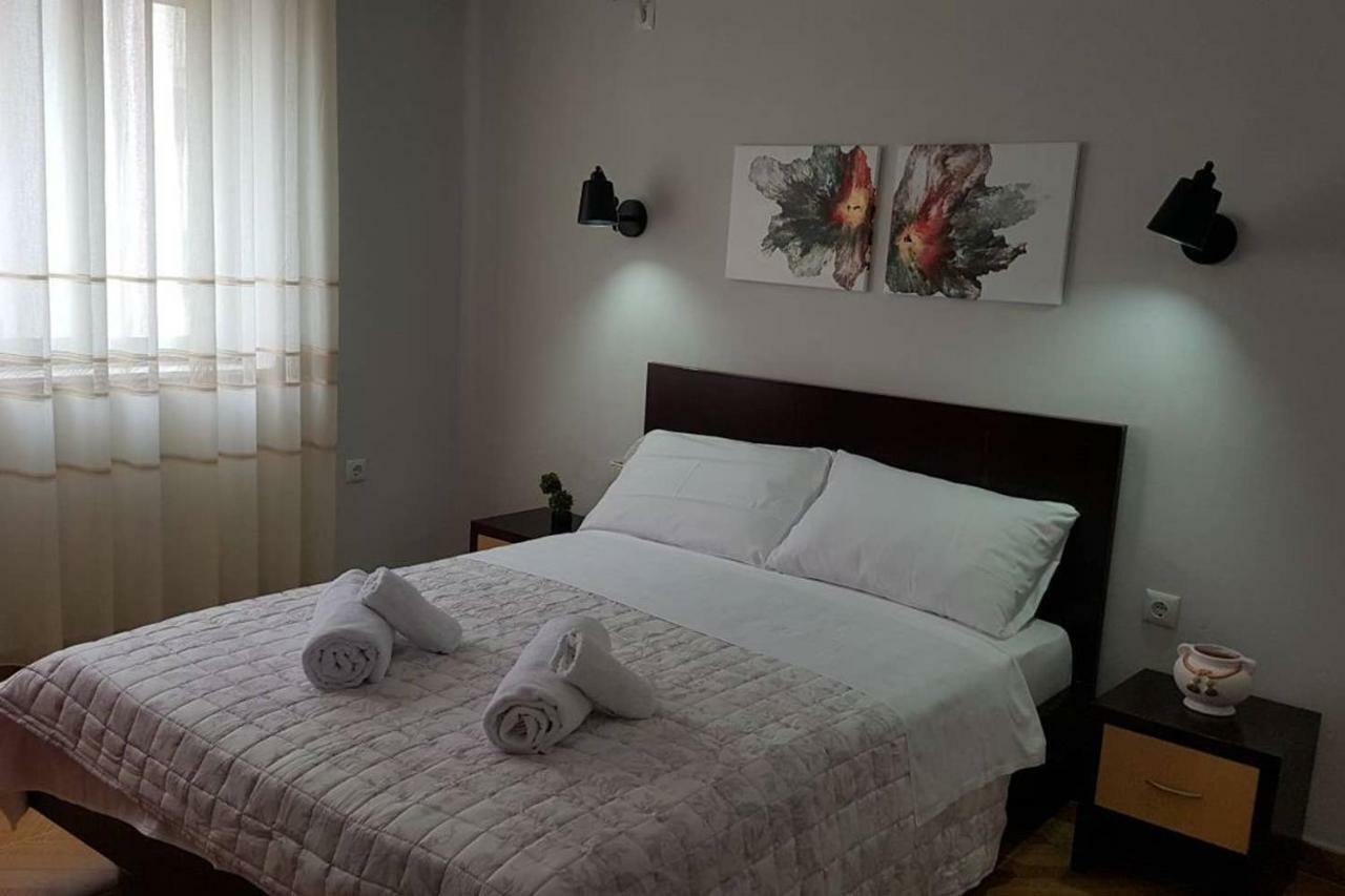 Stylish Seaview House Apartment Sarande Bagian luar foto